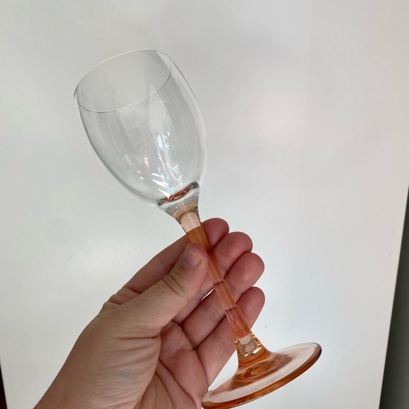 Vintage Luminarc France Pink Wine Glasses, set of 4 - Picture 4 of 6